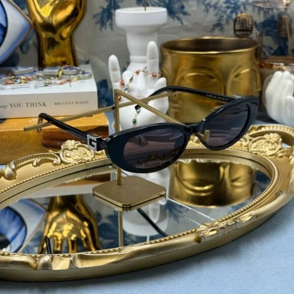 🆕 GUCCI 🧿 NWOT GG1680S Linea GG Logo Cateye Sunglasses, Black & Grey Lens - Picture 6 of 16